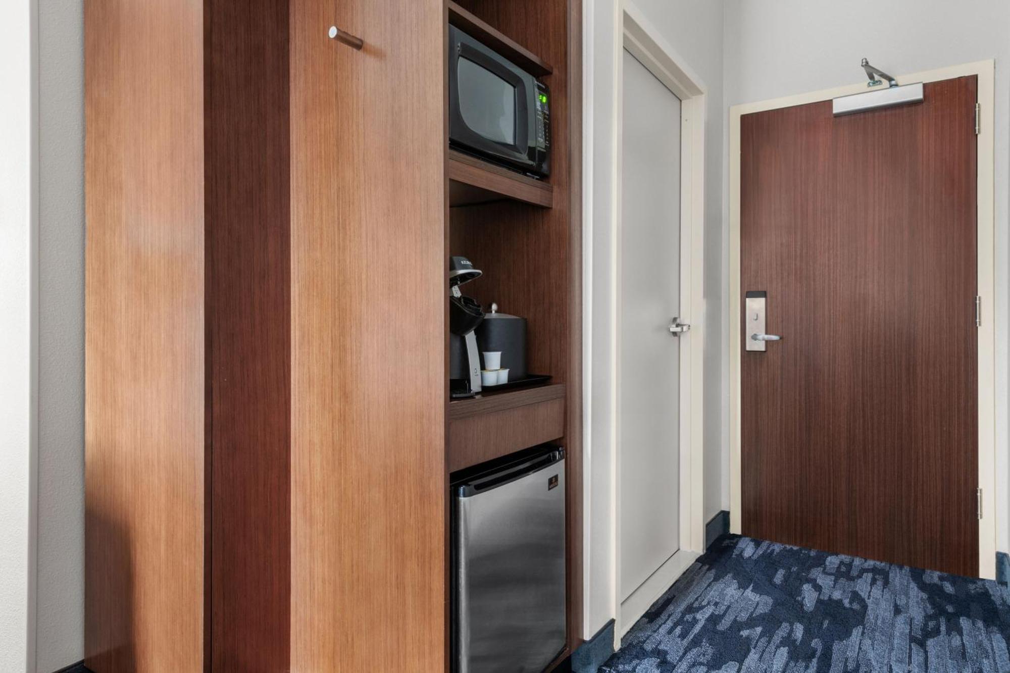 Fairfield Inn & Suites By Marriott Alexandria Exterior foto